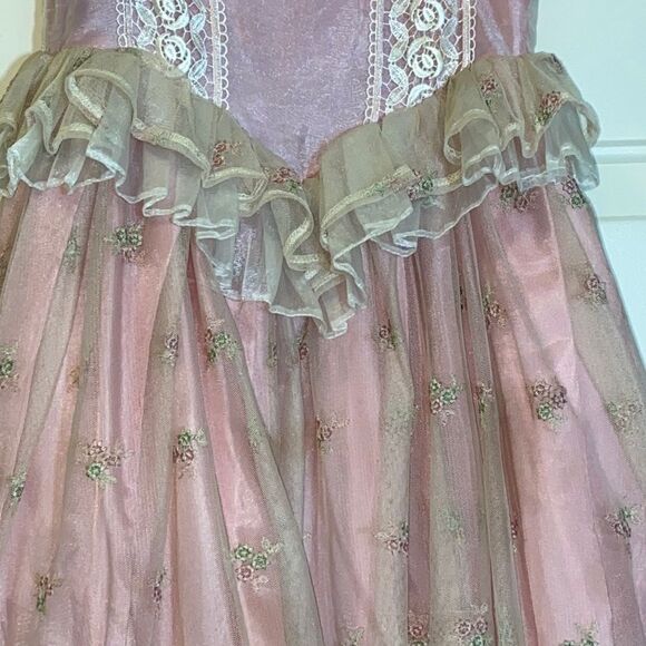 VTG,CREACIONES SARAHI EMBROIDERY GIRLS DRESS SIZE 8 - Picture 5 of 16